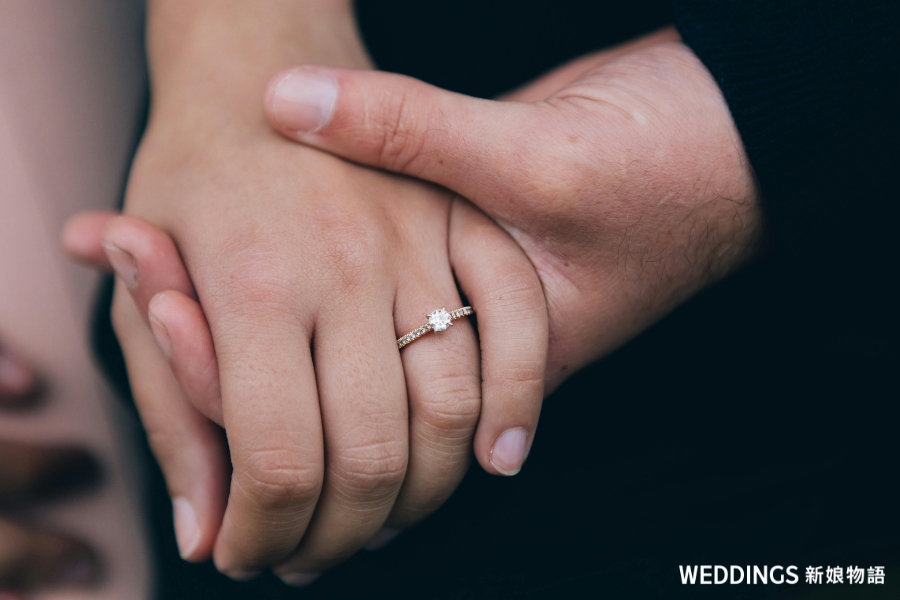 戒指戴法完整解析｜求婚戒戴哪隻手？結婚戒指與婚戒戴法一次看